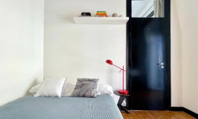 Central Hidden Gem Rustic Modern 2 Bedroom Flat